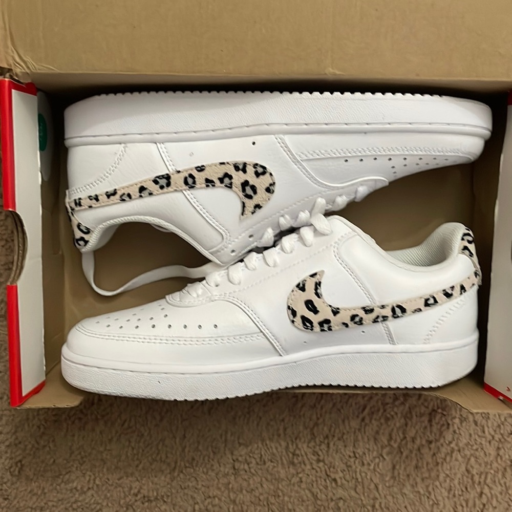 NWT size 7.5 Nike Court Low Shoes with leopard print